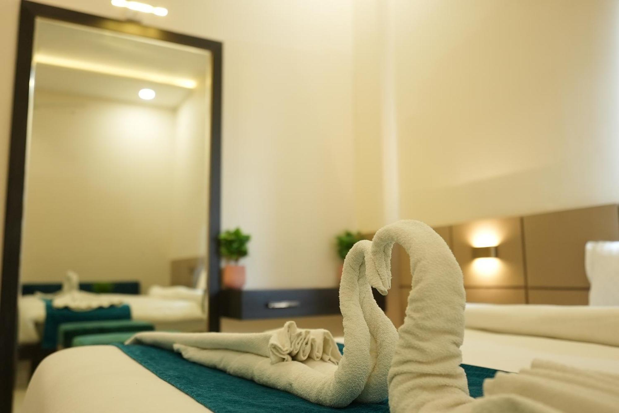 Palak Palace Hotels And Resort 보팔 외부 사진